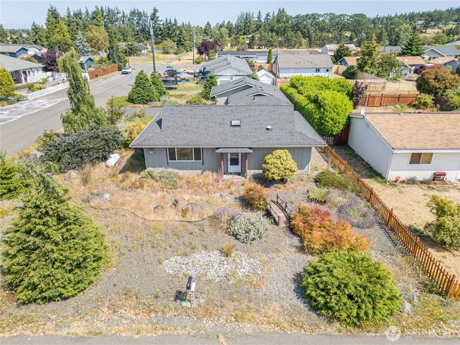 702 E Alder St, House other with 2 bedrooms, 2 bathrooms and 1 parking in Sequim WA | Image 30