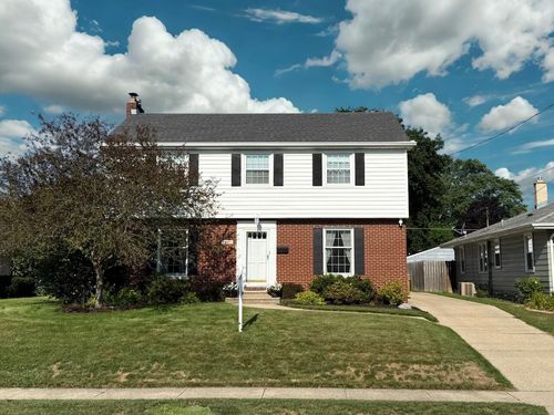 7832 7th Ave, Kenosha, WI, 53143-6108 | Card Image