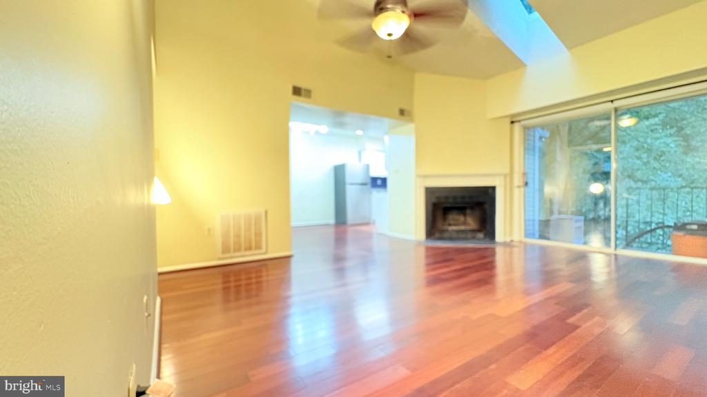 Residential Lease in WOODBRIDGE