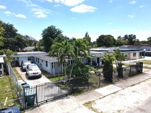 9615 Nw 26th Ave, Miami, FL, 33147-2433 | Card Image