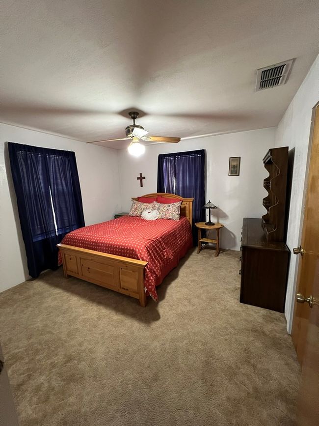 300 N State St, House other with 3 bedrooms, 2 bathrooms and 2 parking in Fort Davis TX | Image 13