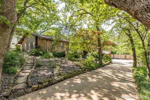 927 Crooked Oak Dr, Durant, OK, 74701-2200 | Card Image