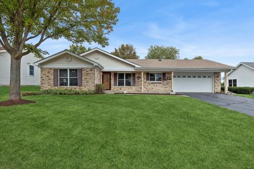 1362 Parkview Ter, Algonquin, IL, 60102-1937 | Card Image