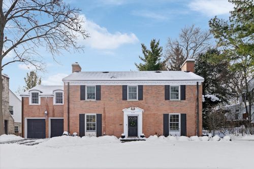 700 Park Dr, Kenilworth, IL, 60043-1009 | Card Image