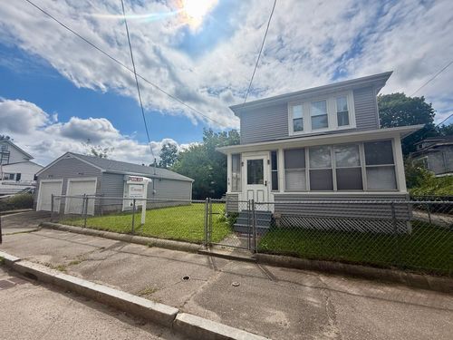 18 Ford St, Brockton, MA, 02301-2709 | Card Image