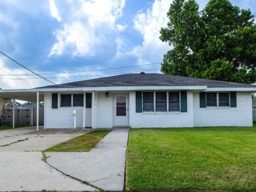 611 Highland Dr, Houma, LA, 70364-2637 | Card Image