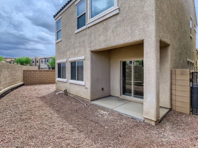 8 Jasmine Point Street, House other with 3 bedrooms, 2 bathrooms and null parking in Henderson NV | Image 26