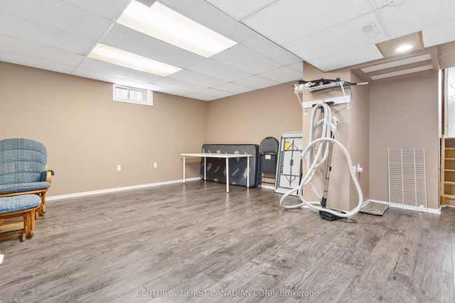 256 White Sands Dr, House other with 4 bedrooms, 2 bathrooms and 2 parking in London ON | Image 20