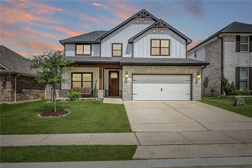 6327 Spartan Drive, College Station, TX, 77845 | Card Image