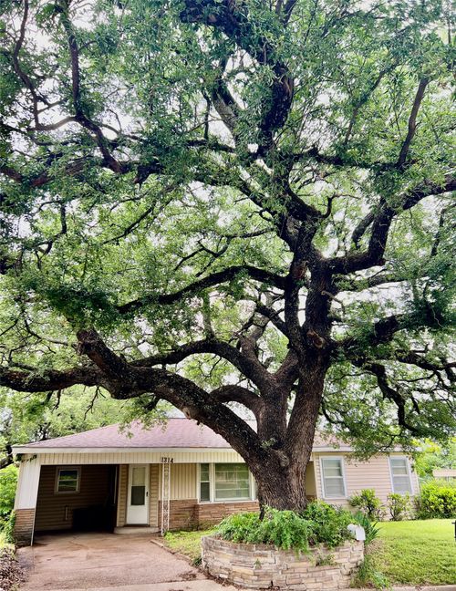 1314 W Water Street, Weatherford, TX, 76086 | Card Image