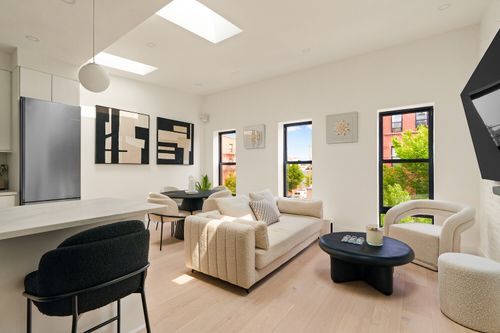230 Van Brunt St, Brooklyn, NY, 11231-1211 | Card Image
