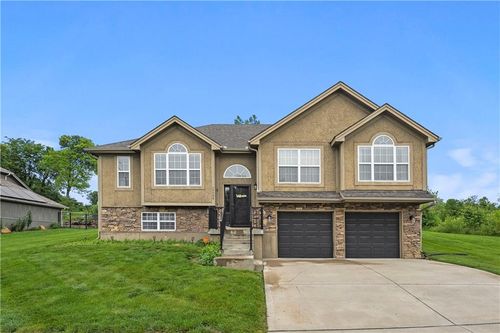 19708 11th Ter, Independence, MO, 64056-2730 | Card Image
