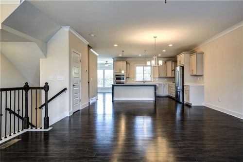 827 Stone Ridge Ln, Atlanta, GA, 30324-5740 | Card Image