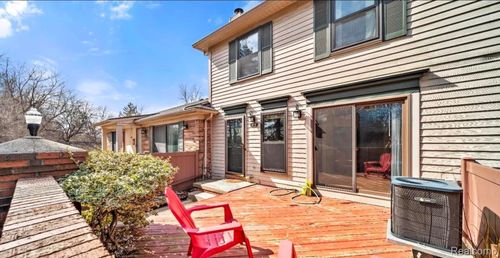 41009 Southwind Dr, Canton, MI, 48188-1321 | Card Image