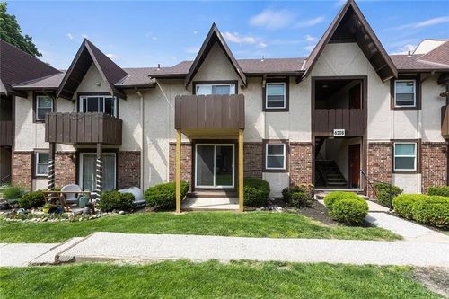 1-6208 Robinson St, Overland Park, KS, 66202-3083 | Card Image
