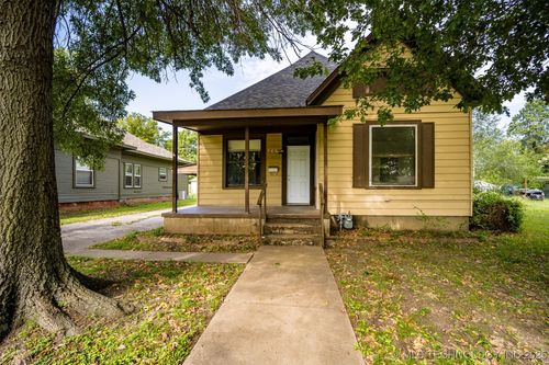 544 Pine St, Nowata, OK, 74048-4020 | Card Image