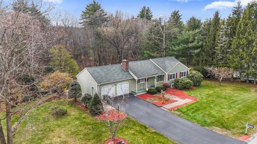 29 Golden Gate Dr, Hooksett, NH, 03106-1206 | Card Image