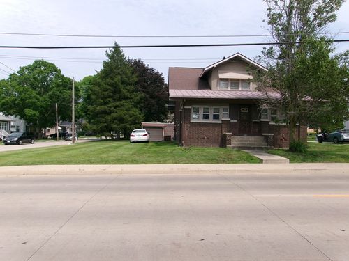 1425 Peoria St, Peru, IL, 61354-2211 | Card Image