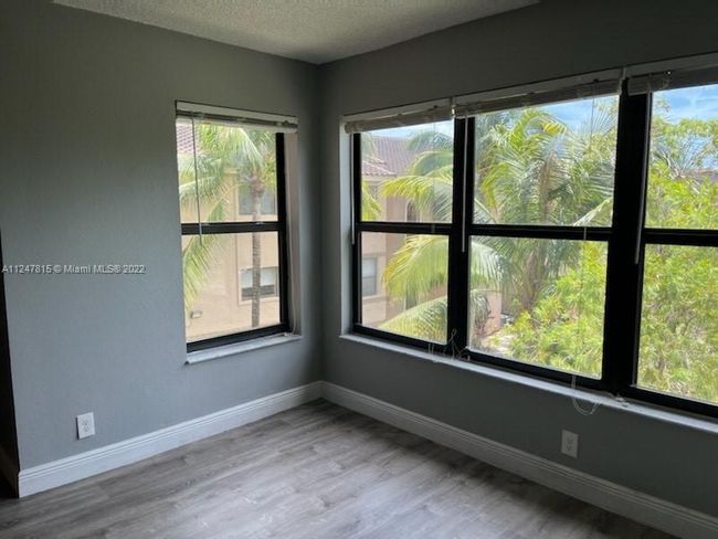 APT-4307 - 2846 S University Dr, Condo with 2 bedrooms, 2 bathrooms and null parking in Davie FL | Image 10