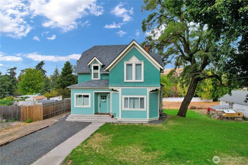 308 W 4th St, Waitsburg, WA, 99361-9706 | Card Image