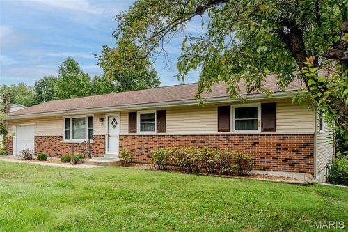 206 Valley Drive, Washington, MO, 63090 | Card Image