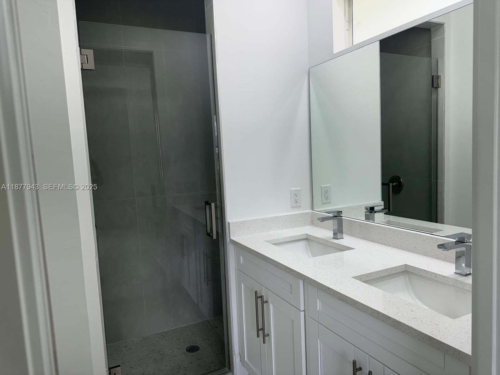 Residential Lease in Lehigh Acres
