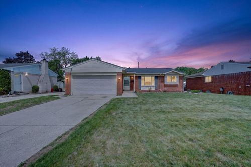 38560 Mason St, Livonia, MI, 48154-4923 | Card Image