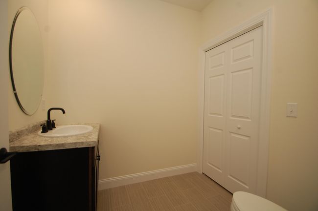 9B - 12 Chesterfield Lane, Condo with 2 bedrooms, 3 bathrooms and null parking in Londonderry NH | Image 11
