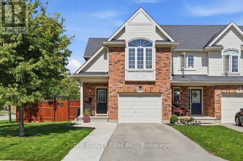914 Silverfox Cres, London, ON, N6G0N6 | Card Image