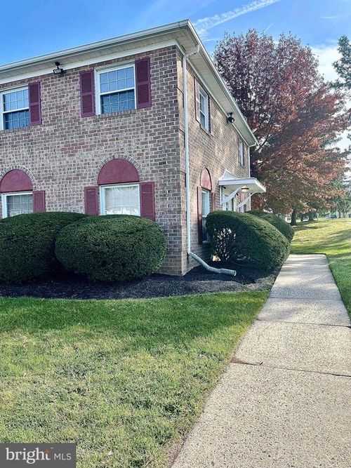 1 Kerwick Ct, NORTH WALES, PA, 19454-4013 | Card Image