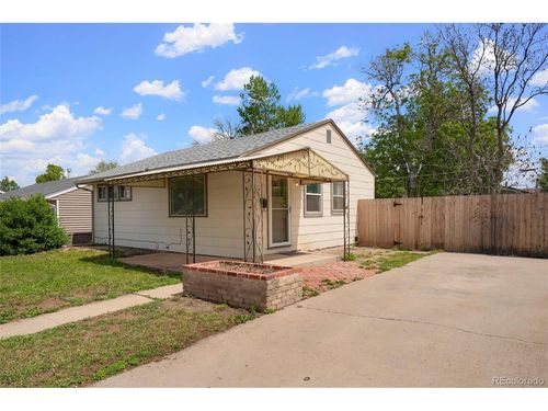 1750 S Vallejo St, Denver, CO, 80223-3740 | Card Image