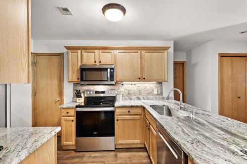 214 Douglas Drive, Brooklyn, WI, 53521 | Card Image