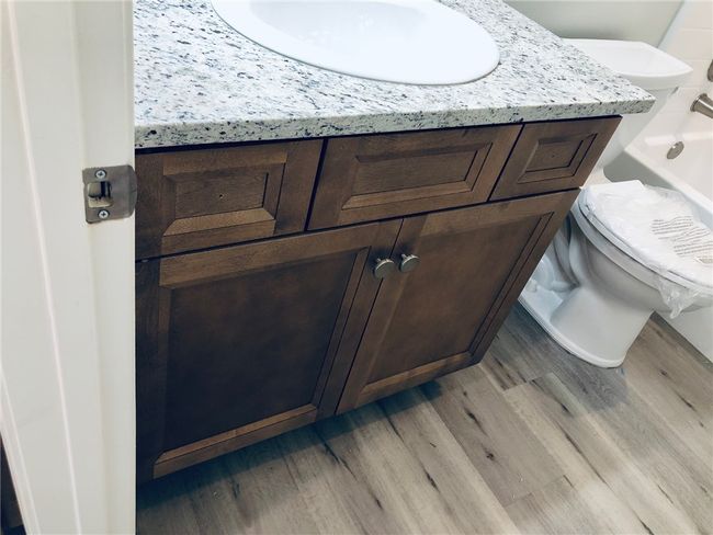 Bathroom | Image 25