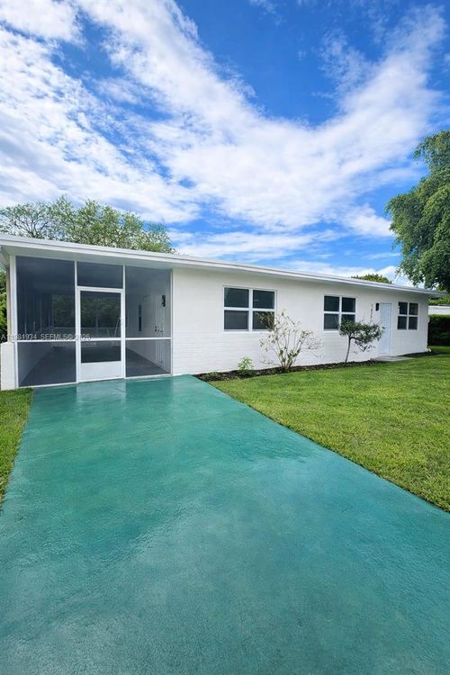 16240 Nw 22nd Ave, Miami Gardens, FL, 33054-2052 | Card Image