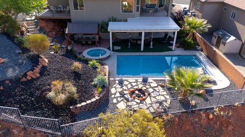 1063 N 2050 East Cir, St George, UT, 84770-8627 | Card Image