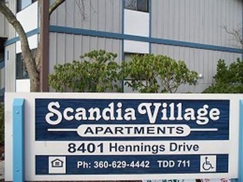 8401 Hennings Dr, Stanwood, WA, 98292-9566 | Card Image