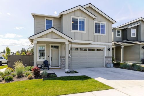 61591 Se Quill Pl, Bend, OR, 97702-3862 | Card Image
