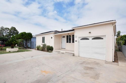 812 West St, San Diego, CA, 92113-1934 | Card Image