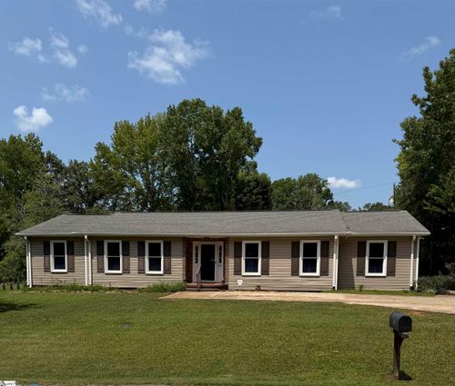 210 Tanner Road, Taylors, SC, 29687-4803 | Card Image
