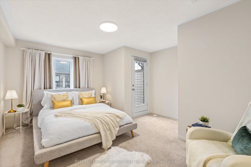 264-33 Glenstal Path, Oshawa, ON, L1L0L2 | Card Image