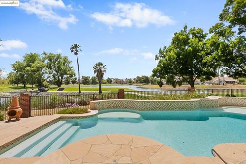 2244 Colonial Ct, Discovery Bay, CA, 94505-9217 | Card Image