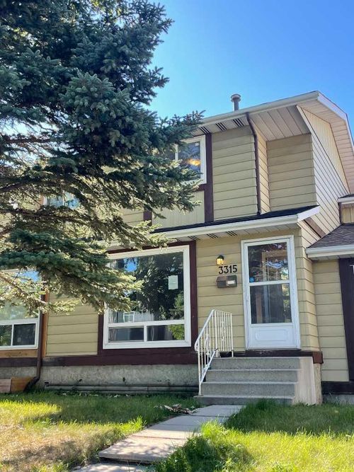3315 56 St Ne, Calgary, AB, T1Y3Y7 | Card Image