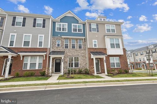 1813 Iris Ln, HANOVER, MD, 21076-2430 | Card Image