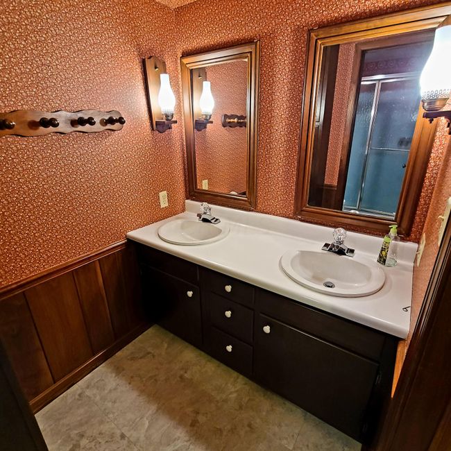 1401 Home Circle Drive, Inactive in Bucyrus Zoocasa