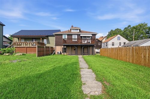 509 6th Ave, New Kensington, PA, 15068-6515 | Card Image