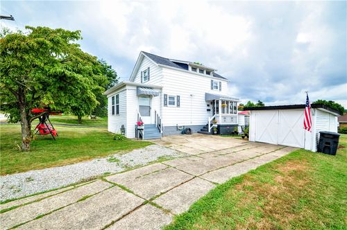 210 1st Ave, Belle Vernon, PA, 15012-2127 | Card Image
