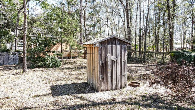 1715 Cedar St Ne, House other with 2 bedrooms, 2 bathrooms and null parking in Steinhatchee FL | Image 11
