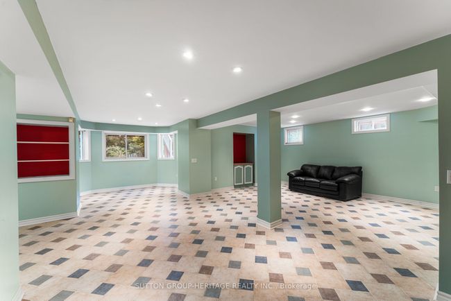 9 Mcneilage Crt, House other with 4 bedrooms, 5 bathrooms and 2 parking in Ajax ON | Image 29