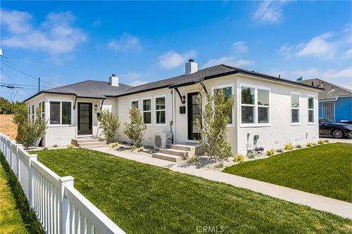 2510 Termino Ave, Long Beach, CA, 90815-1725 | Card Image