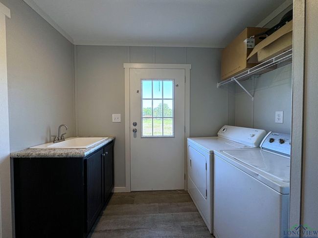 39 County Road 1206, House other with 3 bedrooms, 2 bathrooms and null parking in Daingerfield TX | Image 25